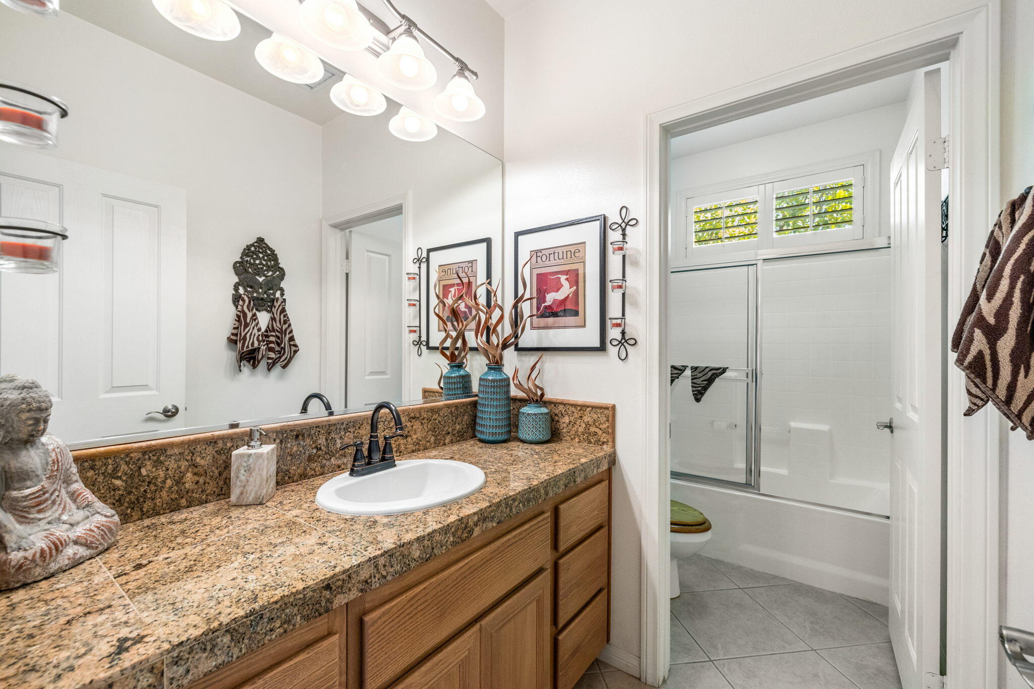 42420 Cascata Street Indio, CA 92203 - Photo 26 of 43 Bathroom 2