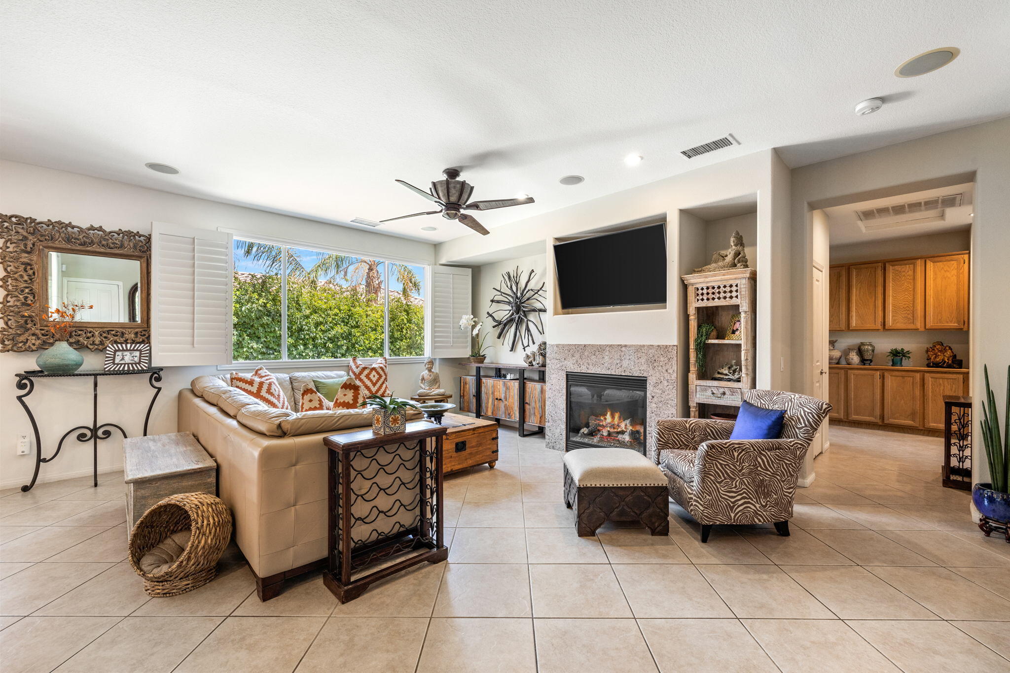 42420 Cascata Street Indio, CA 92203 - Photo 8 of 43 Living