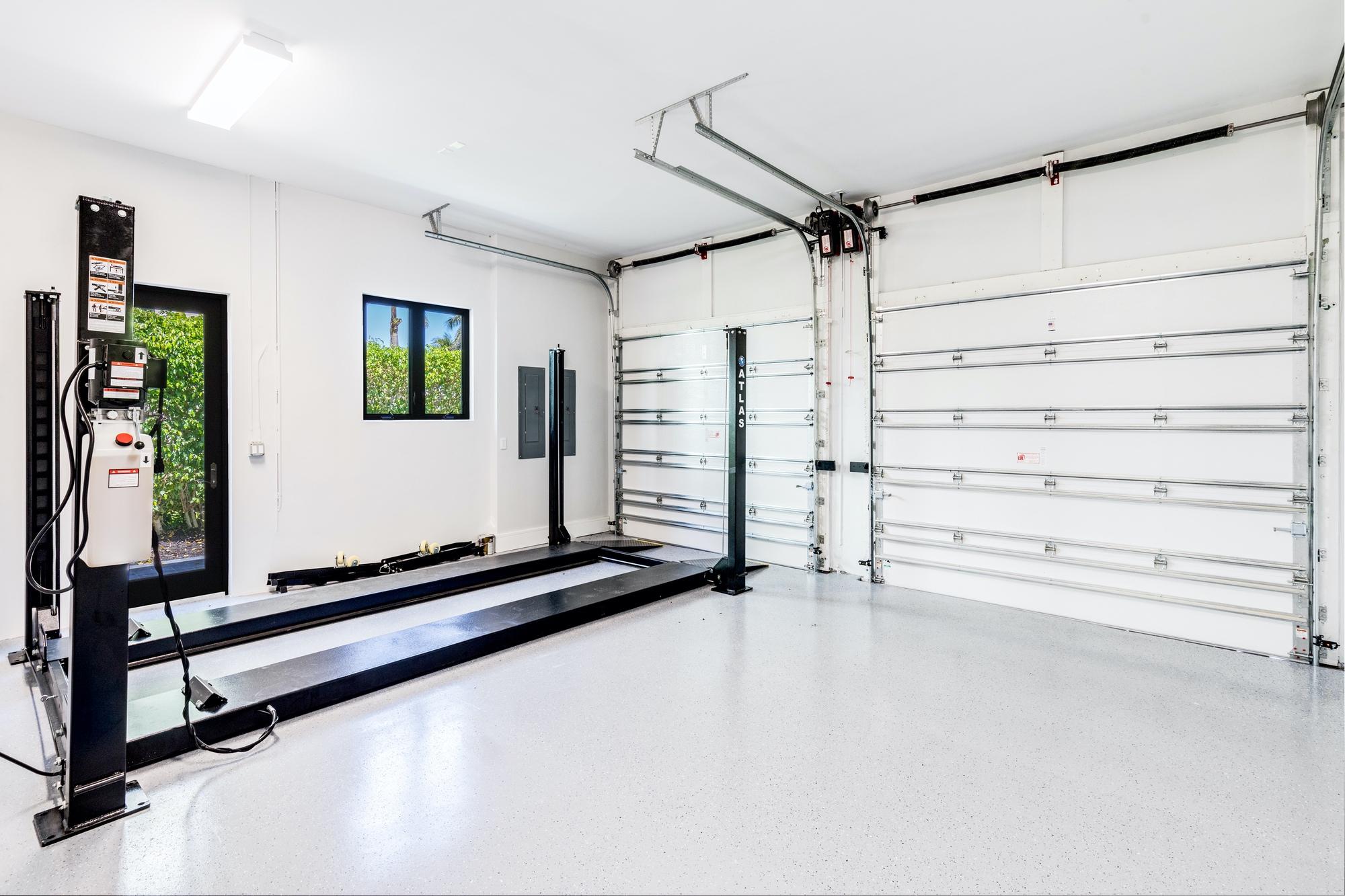 2351 Cherry Palm Road Boca Raton, FL 33432 - Photo 29 of 33 Garage 1