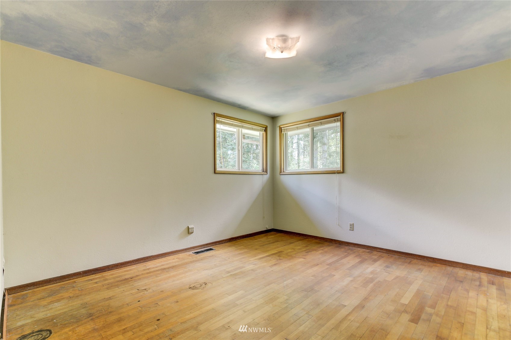 4440 Lemon Road Northeast Olympia, WA 98506 - Photo 18 of 27 Gallery Image 18