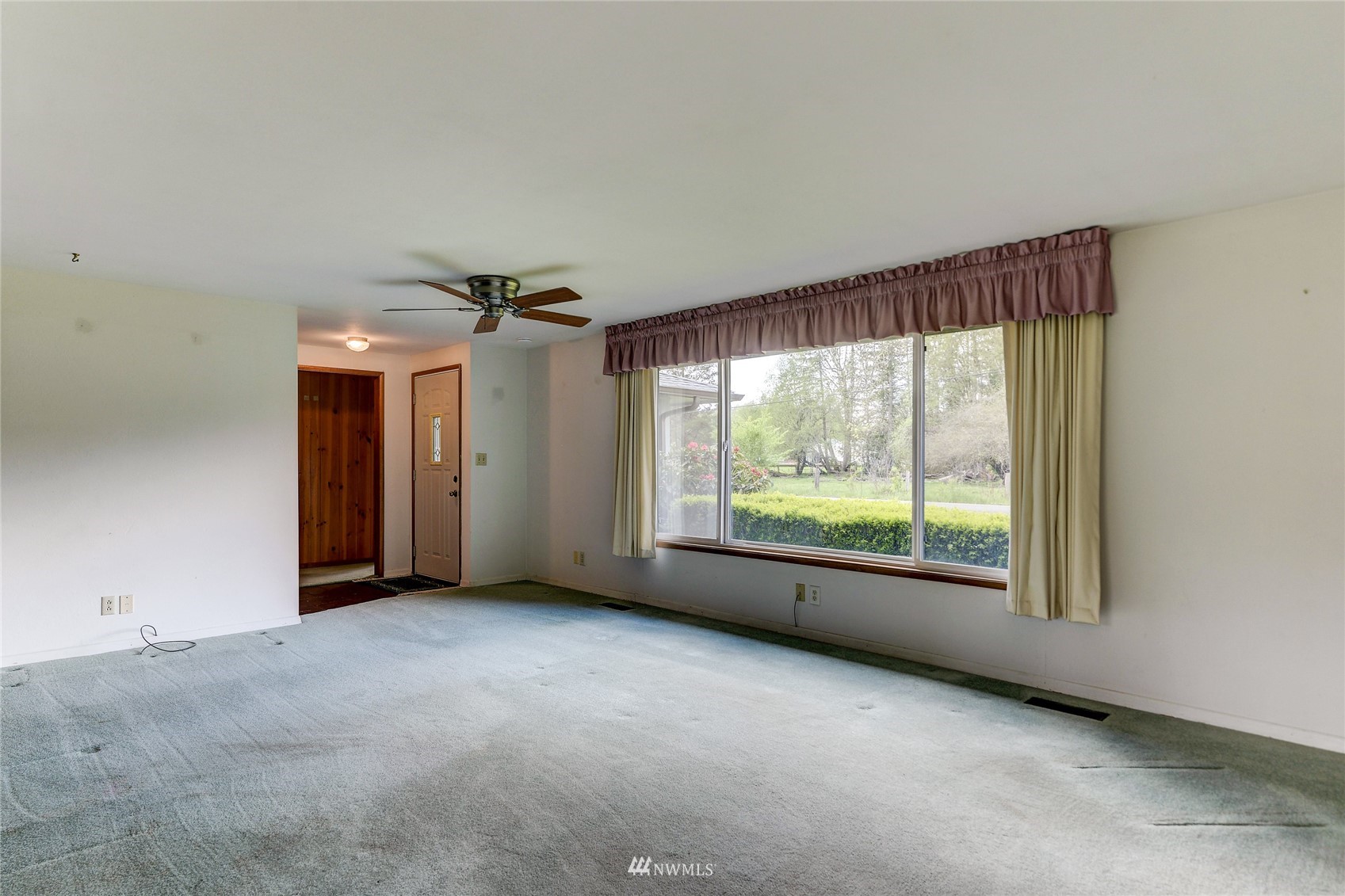 4440 Lemon Road Northeast Olympia, WA 98506 - Photo 5 of 27 Gallery Image 5