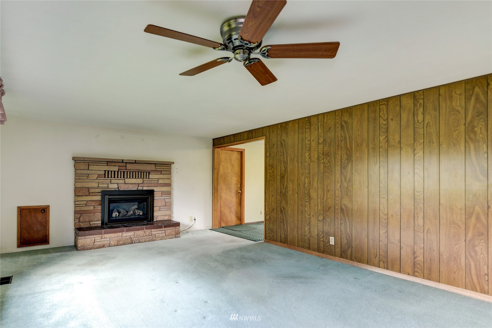4440 Lemon Road Northeast Olympia, WA 98506 - Photo 9 of 27 Gallery Image 9