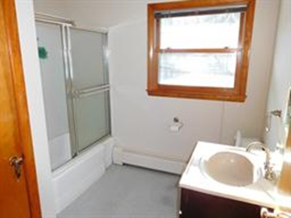 16 Wolcott Road Southampton, MA 01073 - Photo 4 of 8