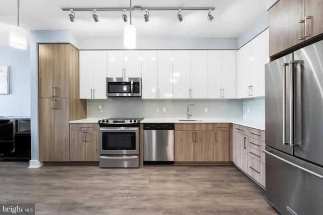 $365,000 | 145 Riverhaven Drive, Unit 551, Oxon Hill, MD 20745