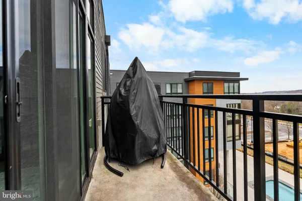 $347,000 | 145 Riverhaven Drive, Unit 551, Oxon Hill, MD 20745