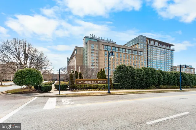 $365,000 | 145 Riverhaven Drive, Unit 551, Oxon Hill, MD 20745