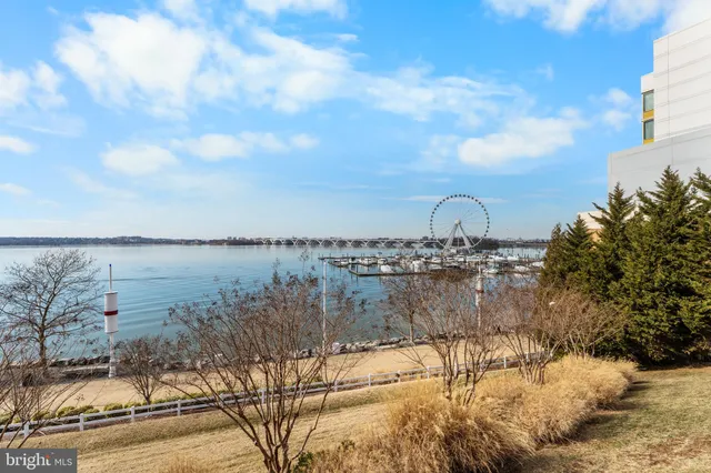 $365,000 | 145 Riverhaven Drive, Unit 551, Oxon Hill, MD 20745