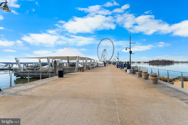 $347,000 | 145 Riverhaven Drive, Unit 551, Oxon Hill, MD 20745