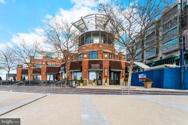 $347,000 | 145 Riverhaven Drive, Unit 551, Oxon Hill, MD 20745