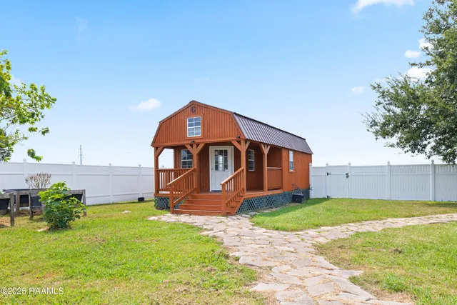 $380,000 | 3306 Cedarwood Drive, New Iberia, LA 70560