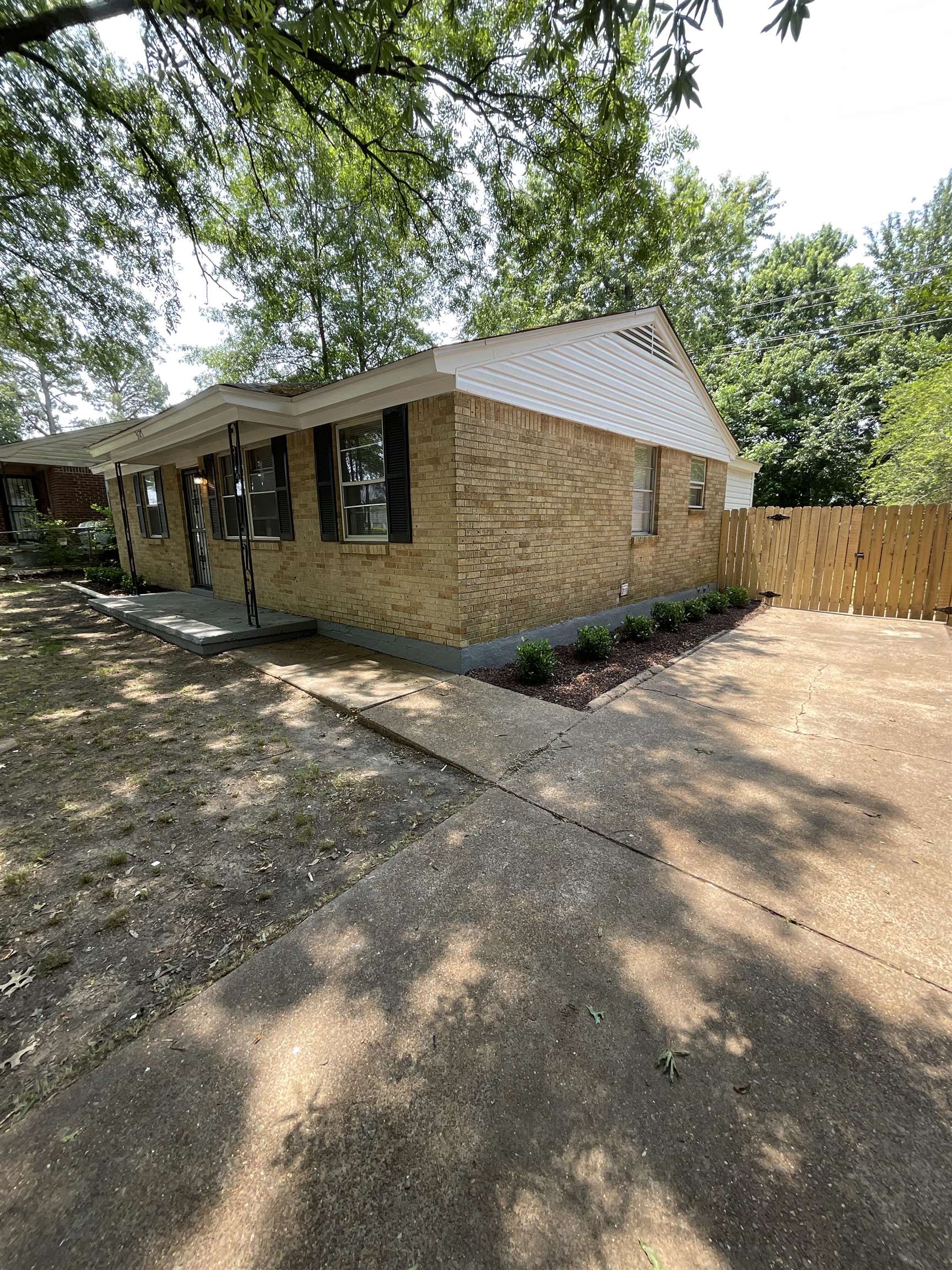 3127 Knightway Road Memphis, TN 38118 - Photo 1 of 6 Gallery Image 1