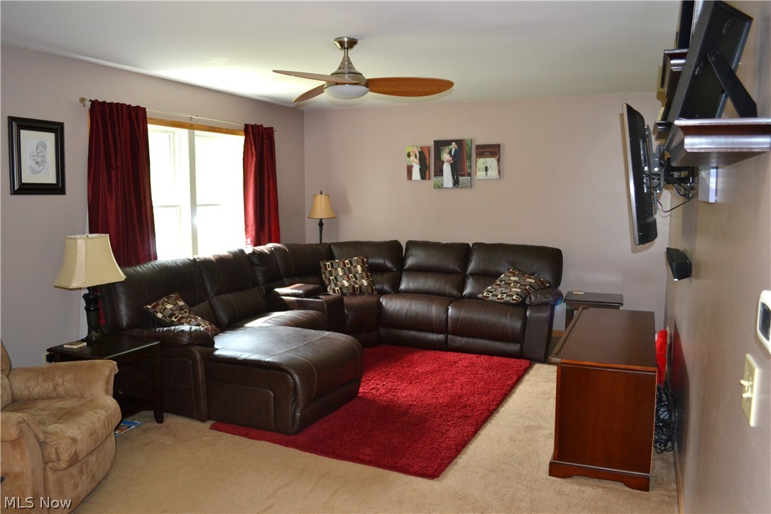 710 Ross Road New Cumberland, WV 26047 - Photo 2 of 25 Gallery Image 2