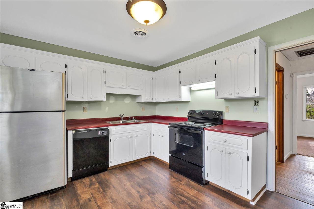 551 Waddell Road Woodruff, SC 29388 - Photo 7 of 36 Gallery Image 7