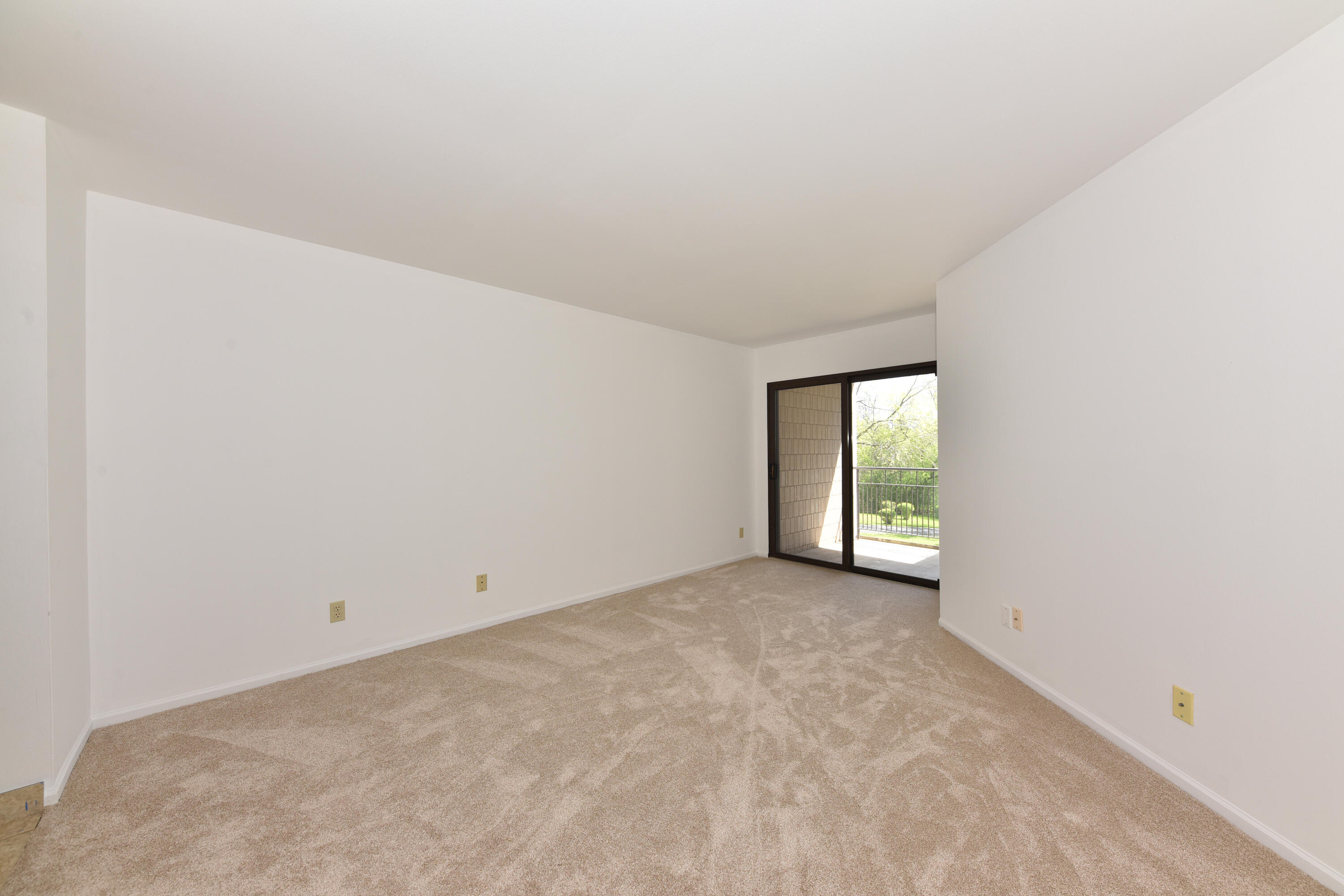 1600 West Green Tree Road, Unit 225 Glendale, WI 53209 - Photo 15 of 33 DSC_7861