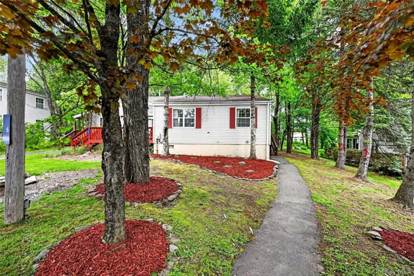$325,000 | 6 Summit Place, Monticello, NY 12701