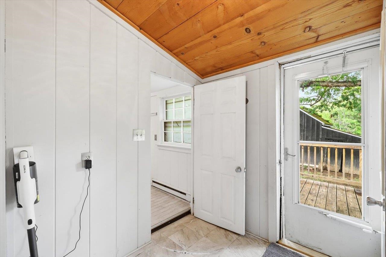 1296 New Hope Road Staunton, VA 24401 - Photo 17 of 37 a view of a bathroom with a white door