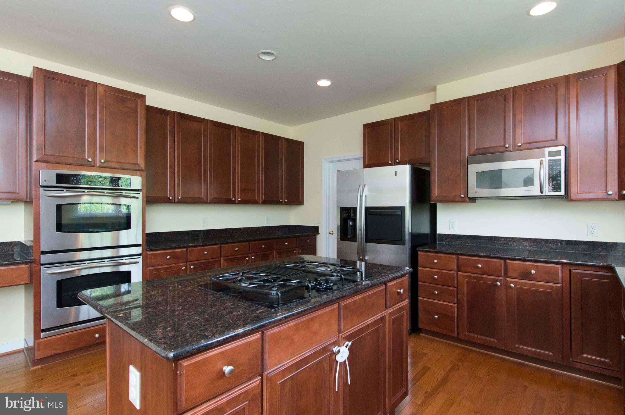 8125 Dotty Road Baltimore, MD 21237 - Photo 12 of 30 Kitchen