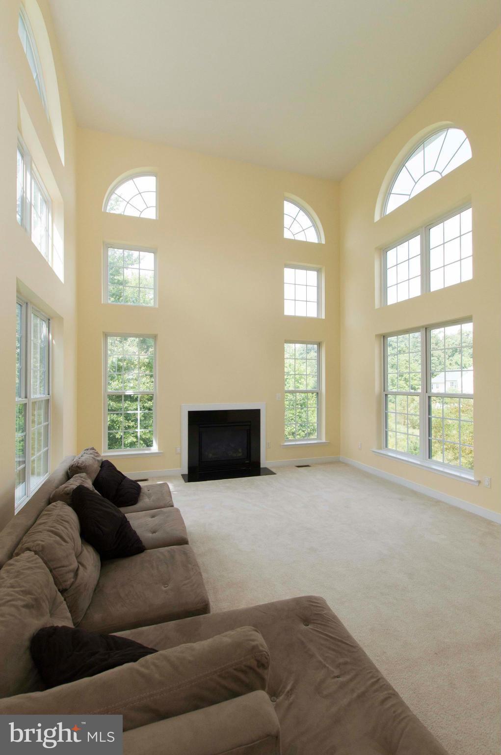 8125 Dotty Road Baltimore, MD 21237 - Photo 15 of 30 Family Room