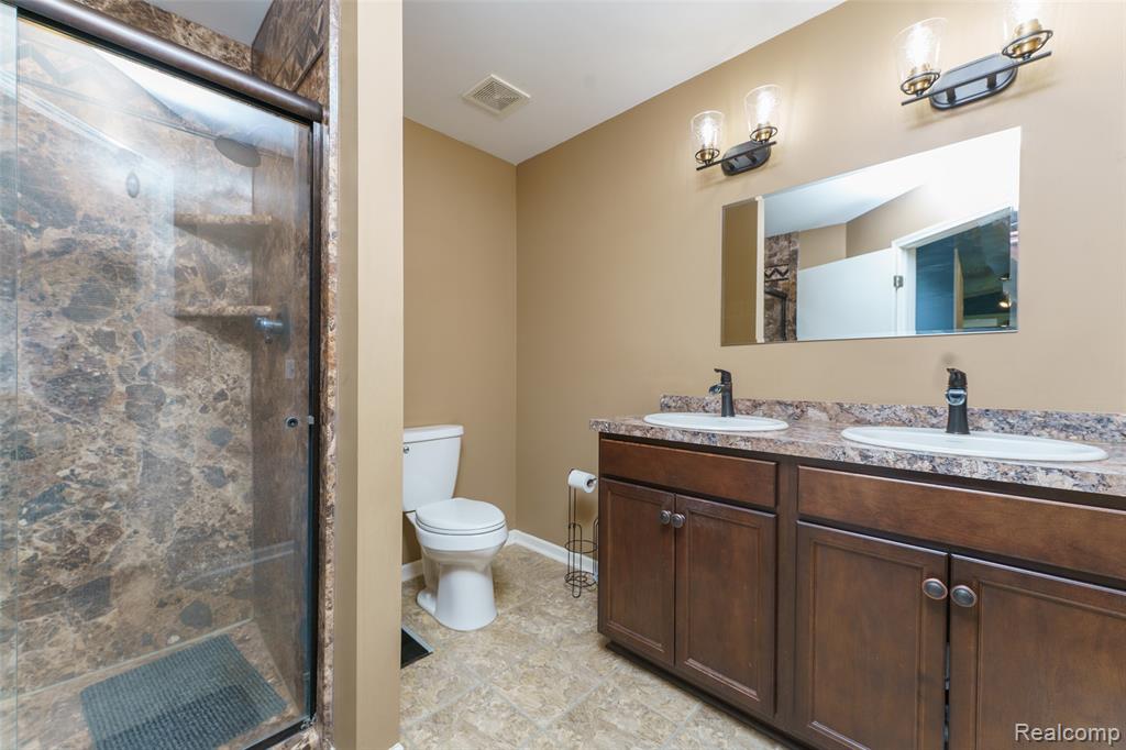 10488 West Grand River Road Fowlerville, MI 48836 - Photo 15 of 34