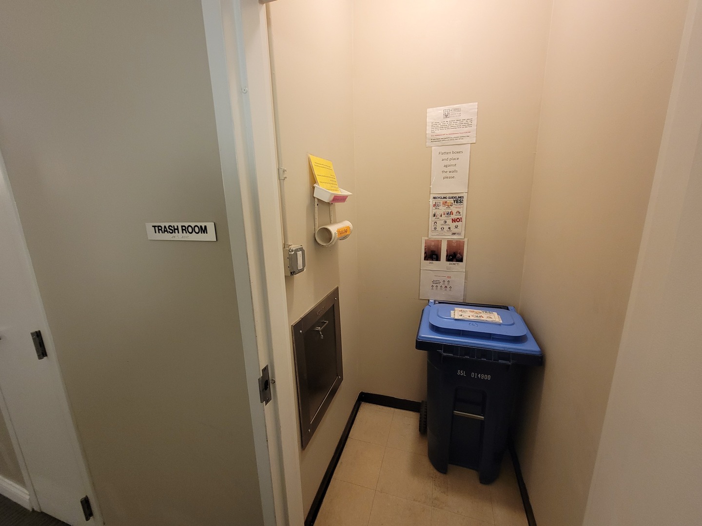 8 West Monroe Street, Unit 1508 Chicago, IL 60603 - Photo 23 of 25 a bathroom with a toilet and a sink