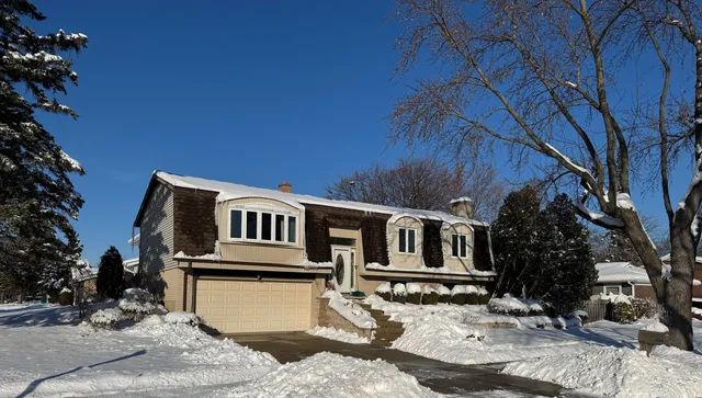 $429,000 | 416 Trinity Court, Buffalo Grove, IL 60089