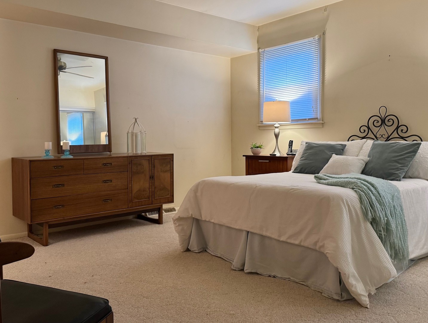 416 Trinity Court Buffalo Grove, IL 60089 - Photo 14 of 87 a bedroom with a bed and a dresser