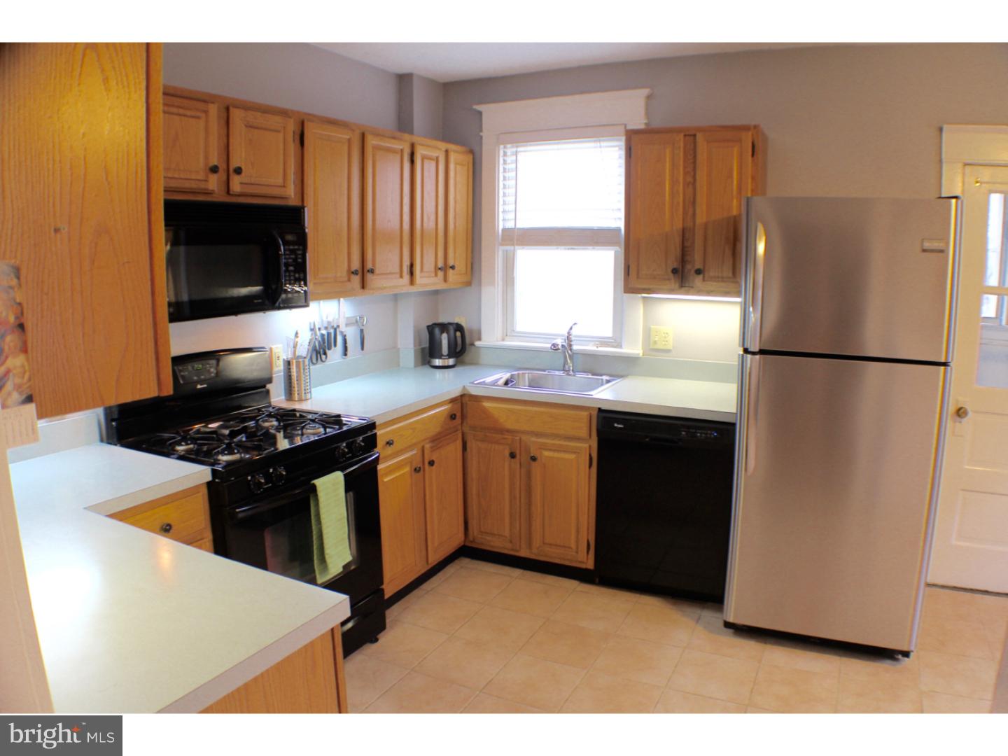 345 Kenmore Road Havertown, PA 19083 - Photo 10 of 25