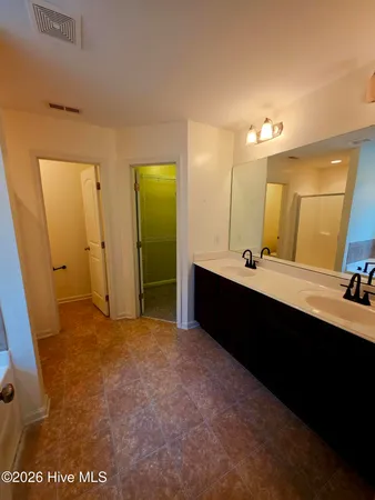 $1,850 | 406 Hidden Oaks Drive, Jacksonville, NC 28546