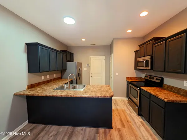 $1,850 | 406 Hidden Oaks Drive, Jacksonville, NC 28546