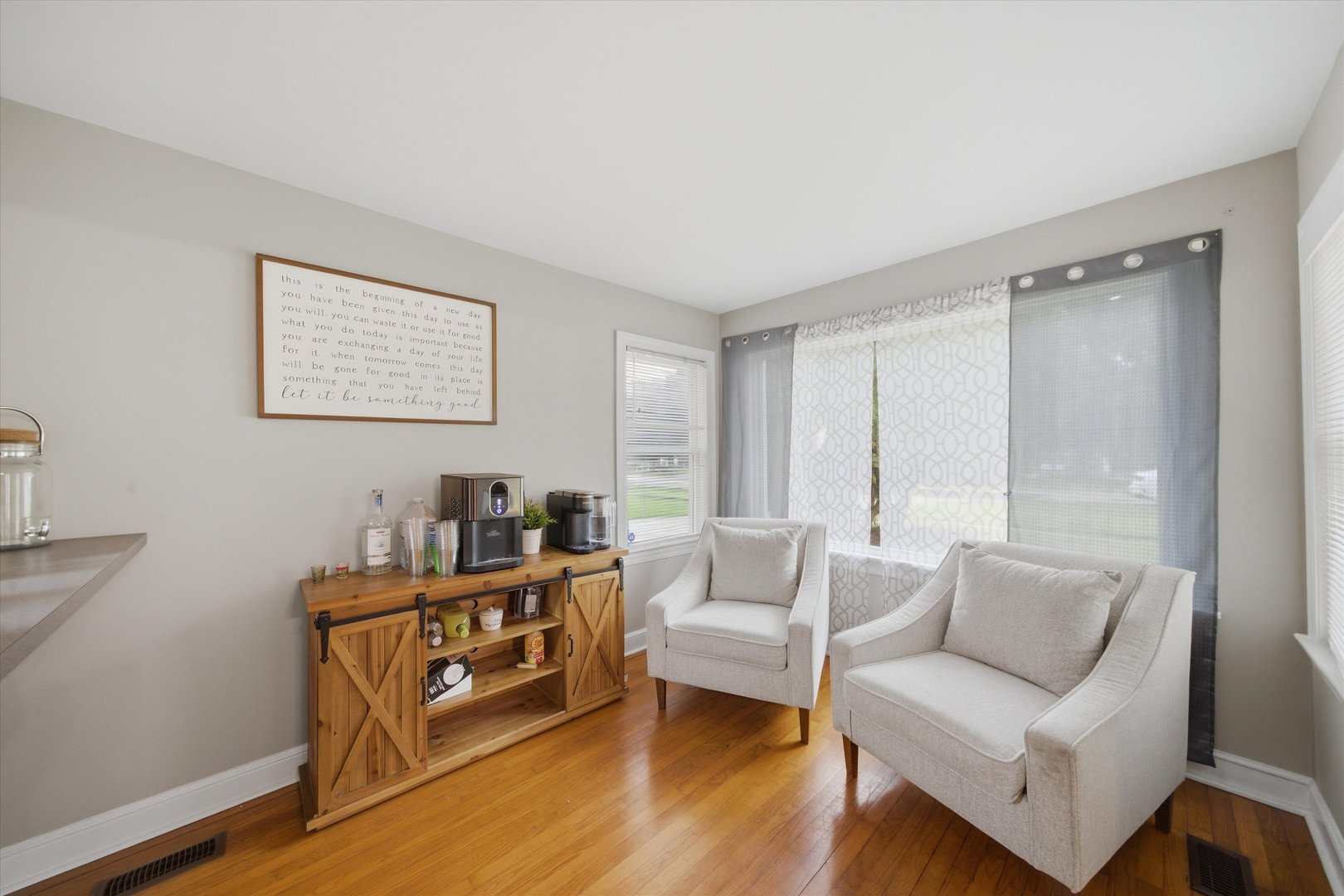 2250 Corona Road Waukegan, IL 60087 - Photo 22 of 39 Gallery Image 22