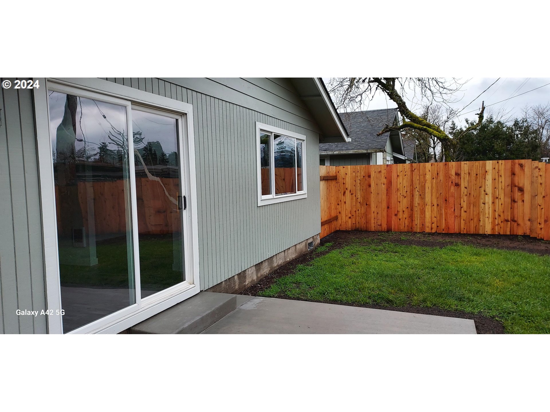 2573 L Street Springfield, OR 97477 - Photo 7 of 22 a view of backyard with cabin