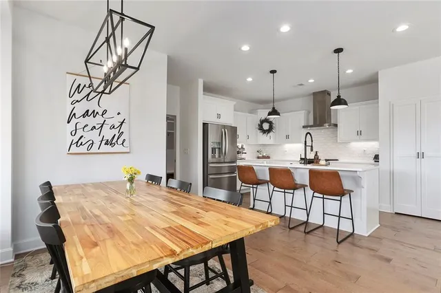 $515,000 | 601 Southwest Meadowood Drive, Grain Valley, MO 64029