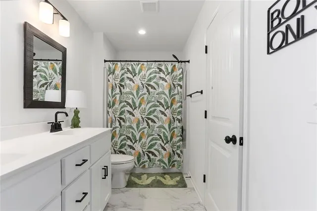 $515,000 | 601 Southwest Meadowood Drive, Grain Valley, MO 64029