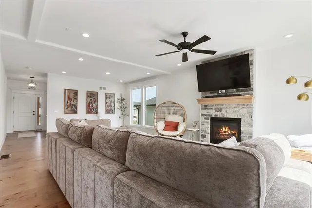 $515,000 | 601 Southwest Meadowood Drive, Grain Valley, MO 64029