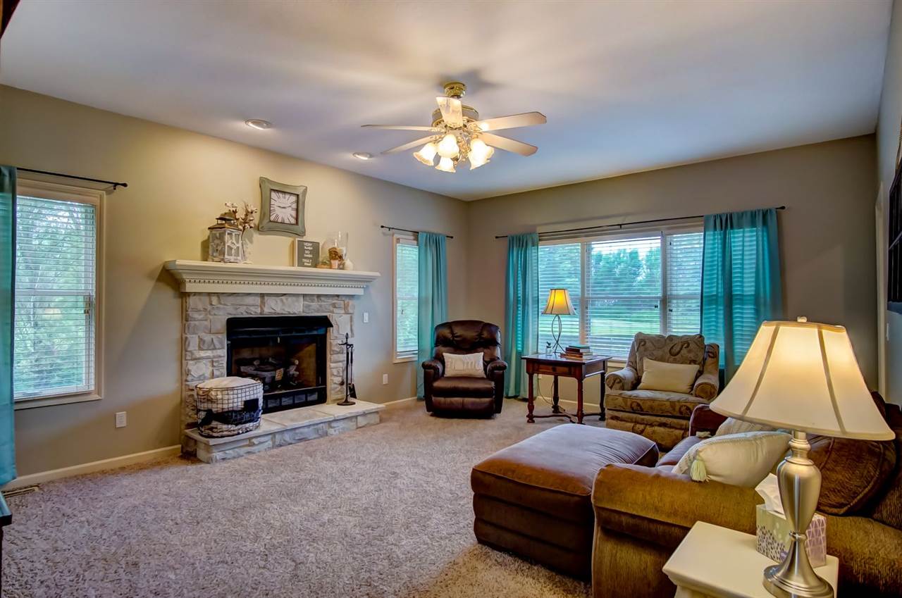 4414 Hollopeter Road Leo, IN 46765 - Photo 5 of 36 Gallery Image 5