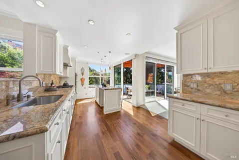 $3,077,000 | 1916 Mar W Street, Tiburon, CA 94920