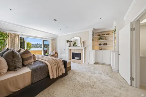 $3,077,000 | 1916 Mar W Street, Tiburon, CA 94920