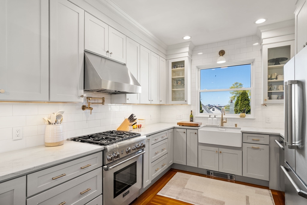 57 Loring Road Winthrop, MA 02152 - Photo 9 of 30
