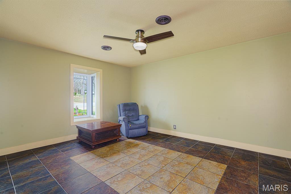 1801 Independence Road Rolla, MO 65401 - Photo 14 of 44