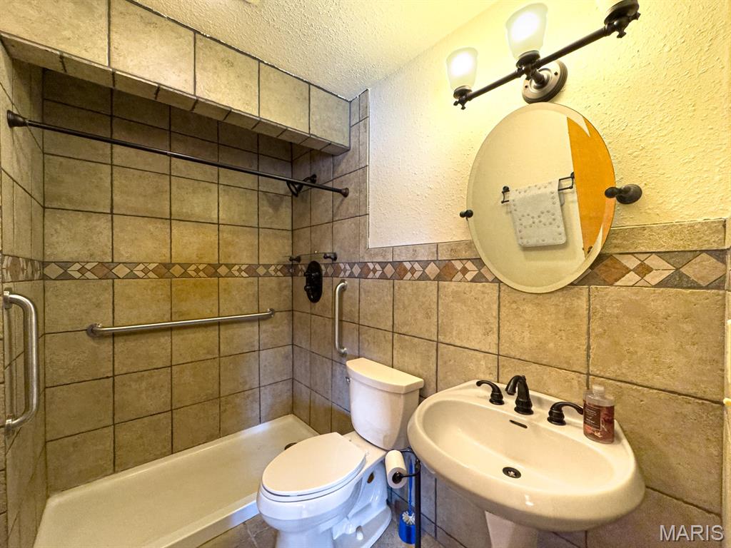 1801 Independence Road Rolla, MO 65401 - Photo 30 of 44