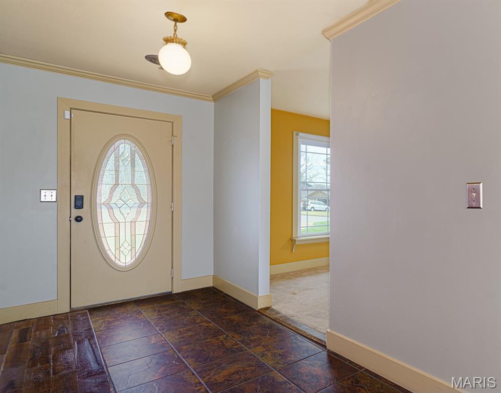 1801 Independence Road Rolla, MO 65401 - Photo 3 of 44