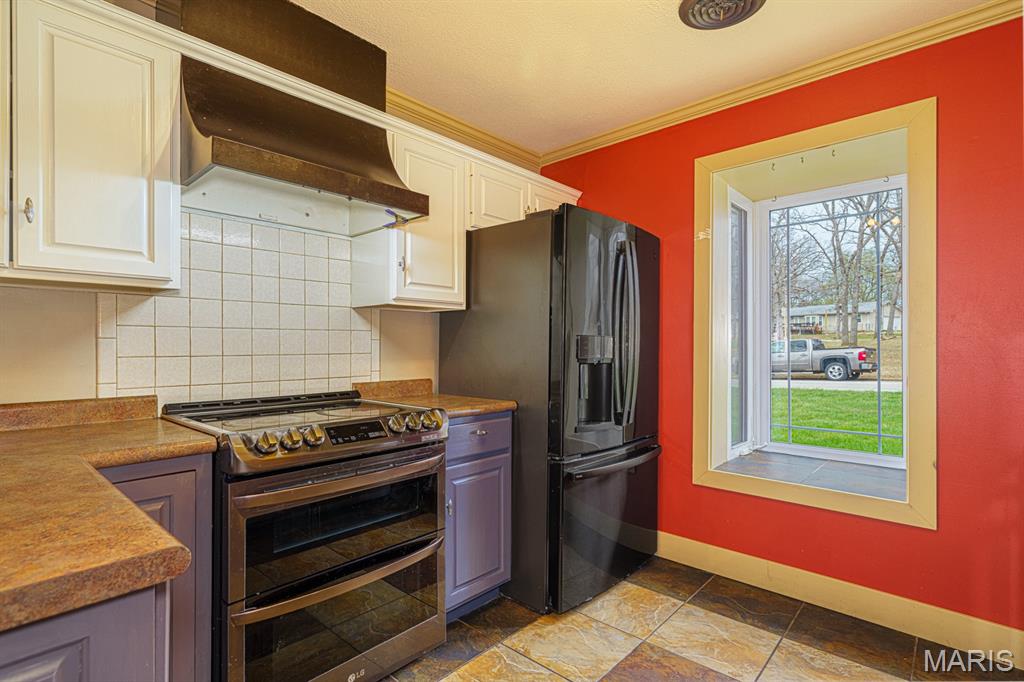 1801 Independence Road Rolla, MO 65401 - Photo 10 of 44