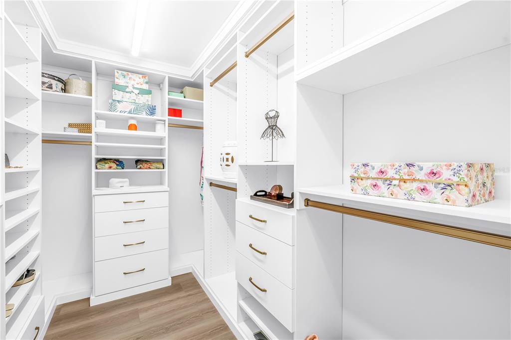 15462 Gulf Boulevard, Unit 1006 Madeira Beach, FL 33708 - Photo 13 of 52