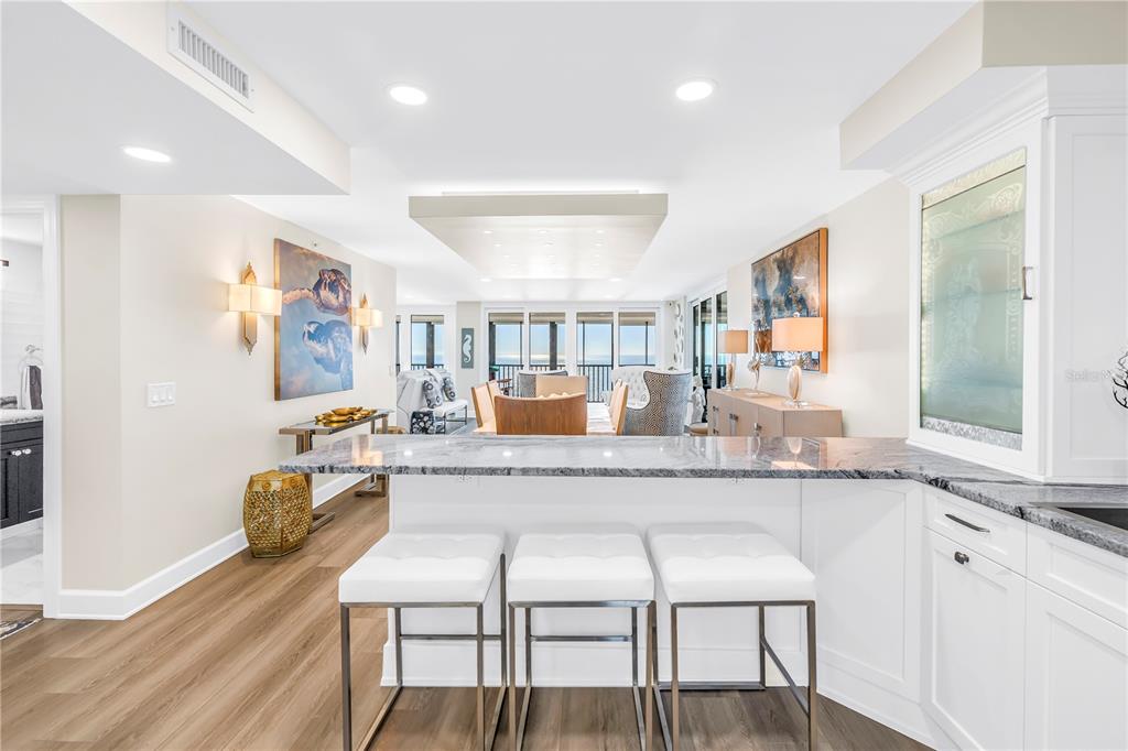 15462 Gulf Boulevard, Unit 1006 Madeira Beach, FL 33708 - Photo 23 of 52