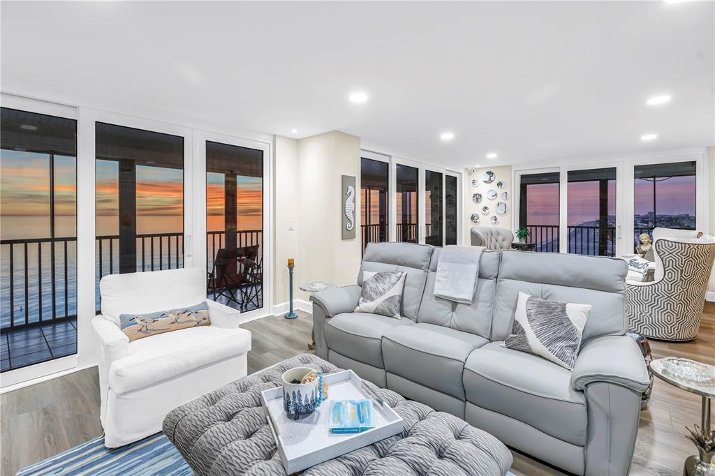 15462 Gulf Boulevard, Unit 1006 Madeira Beach, FL 33708 - Photo 31 of 52