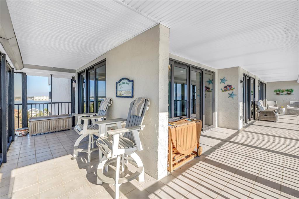 15462 Gulf Boulevard, Unit 1006 Madeira Beach, FL 33708 - Photo 6 of 52