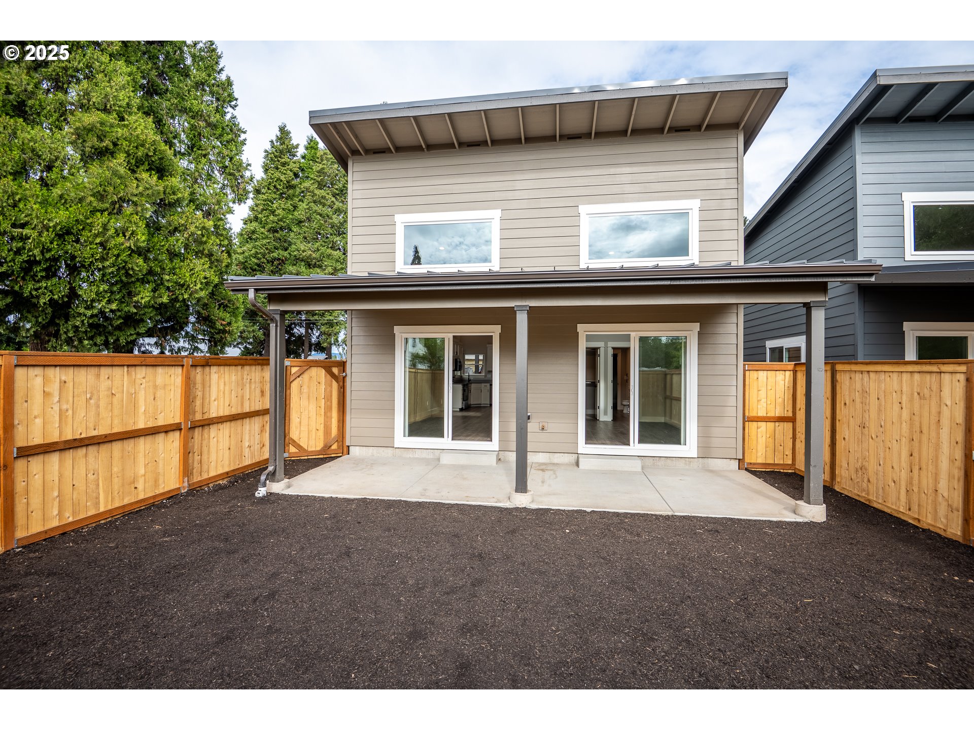 1384 Jacobs Drive Eugene, OR 97402 - Photo 16 of 23