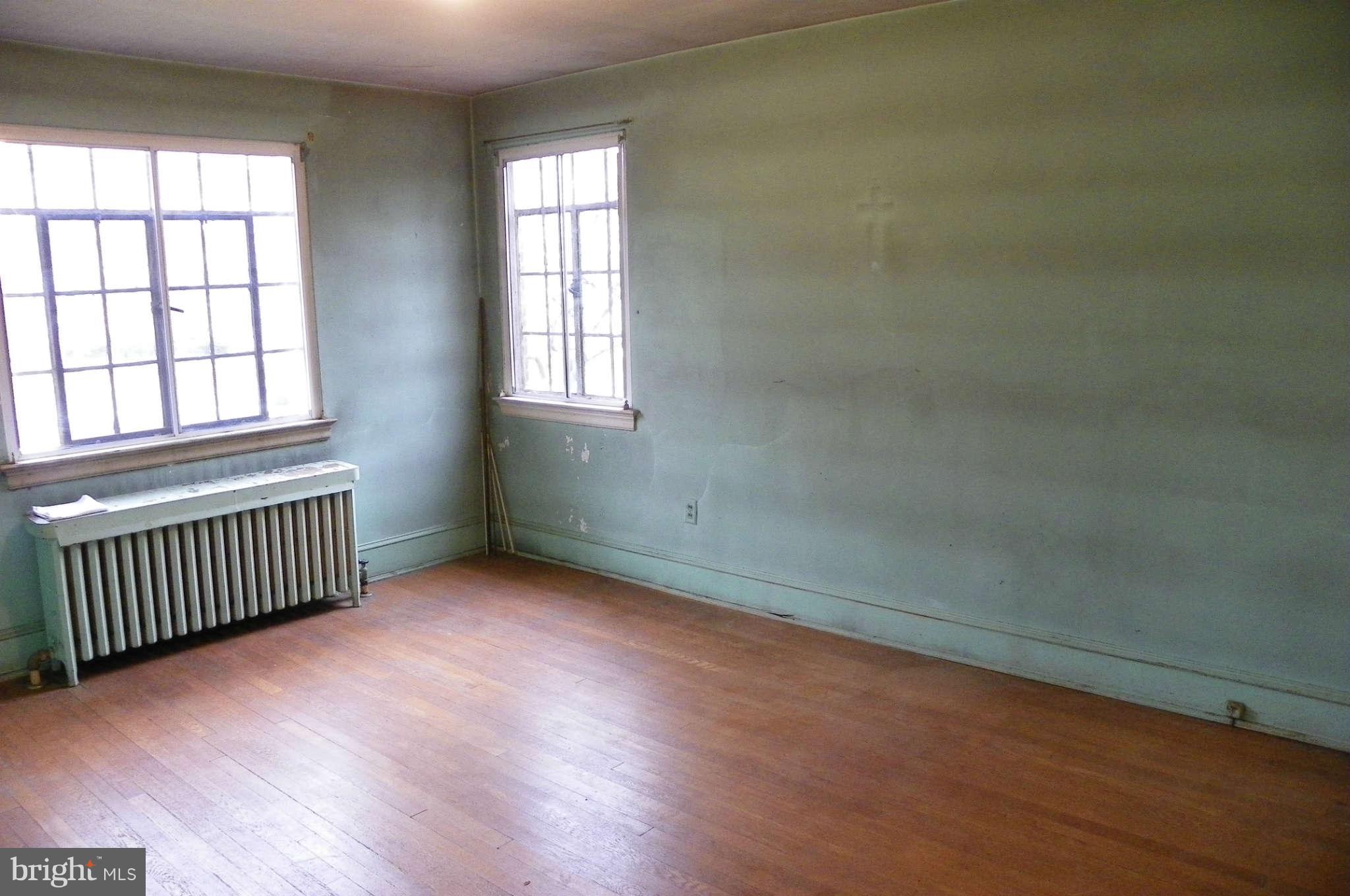 706 McNeill Road Silver Spring, MD 20910 - Photo 4 of 26 Bedroom