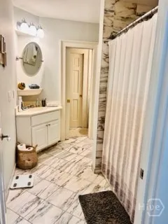 $2,400 | 227 West Broughton Street, Unit 3, Savannah, GA 31401