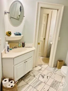 $2,400 | 227 West Broughton Street, Unit 3, Savannah, GA 31401